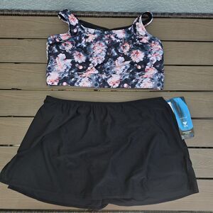 TYR Womens Padma Black/Coral Floral Top & Solid Black Short Sz 18/1X NEW Sample